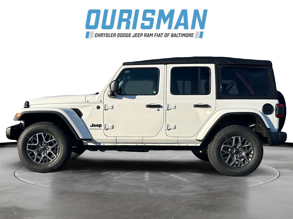 2025 Jeep Wrangler Sahara photo 3