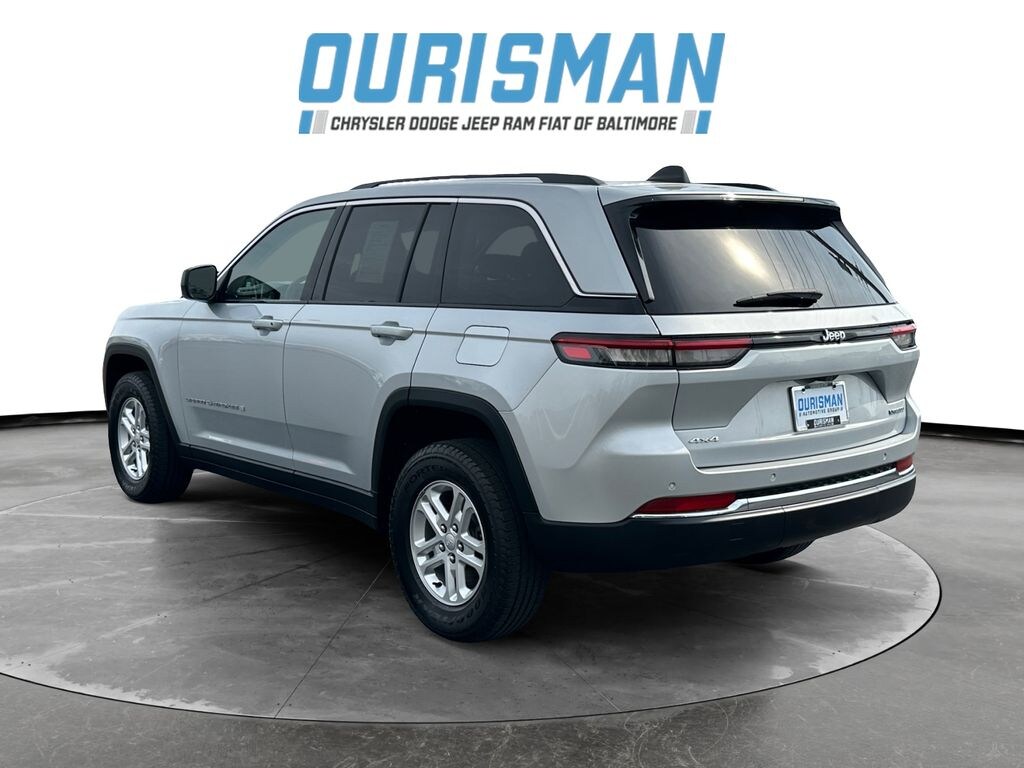 Used 2023 Jeep Grand Cherokee Laredo SUV