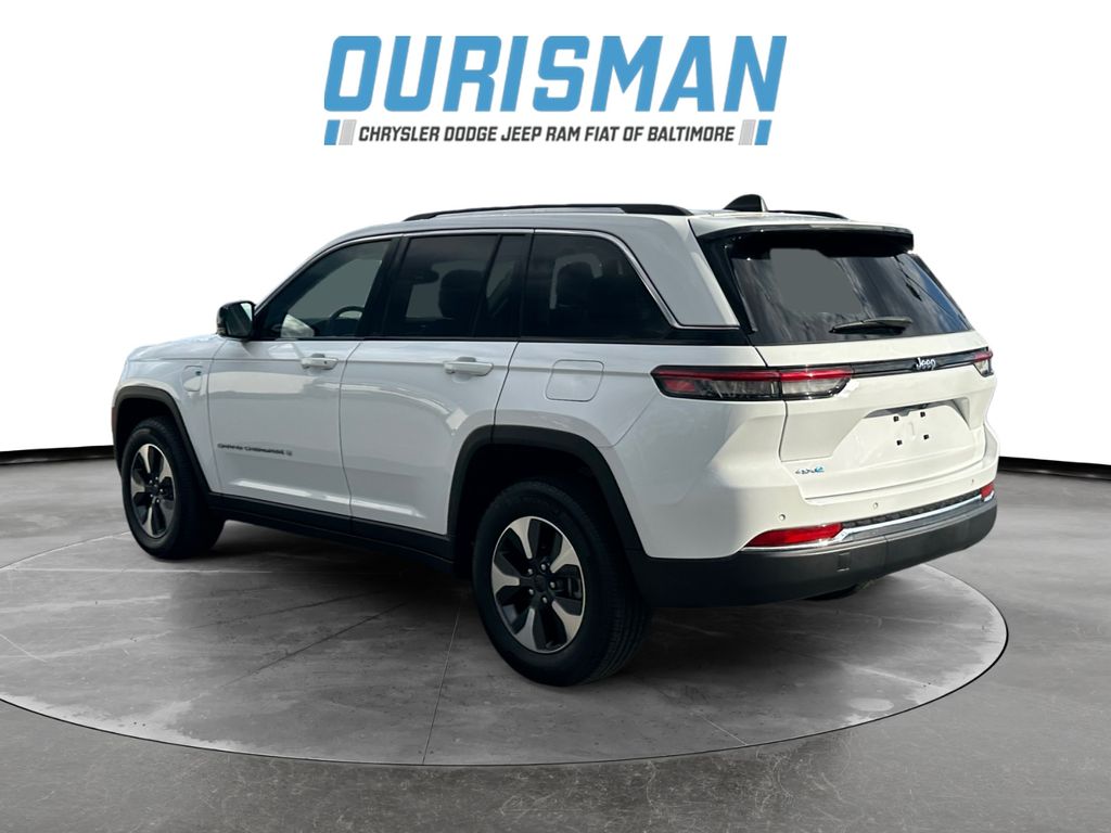 2023 Jeep Grand Cherokee 4xe photo 2