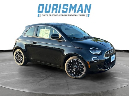 2025 FIAT 500e ICONA Hatchback