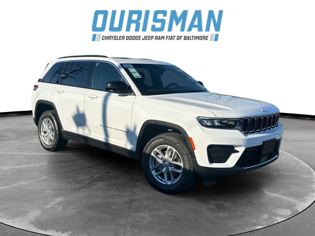 2025 Jeep Grand Cherokee Laredo's photo