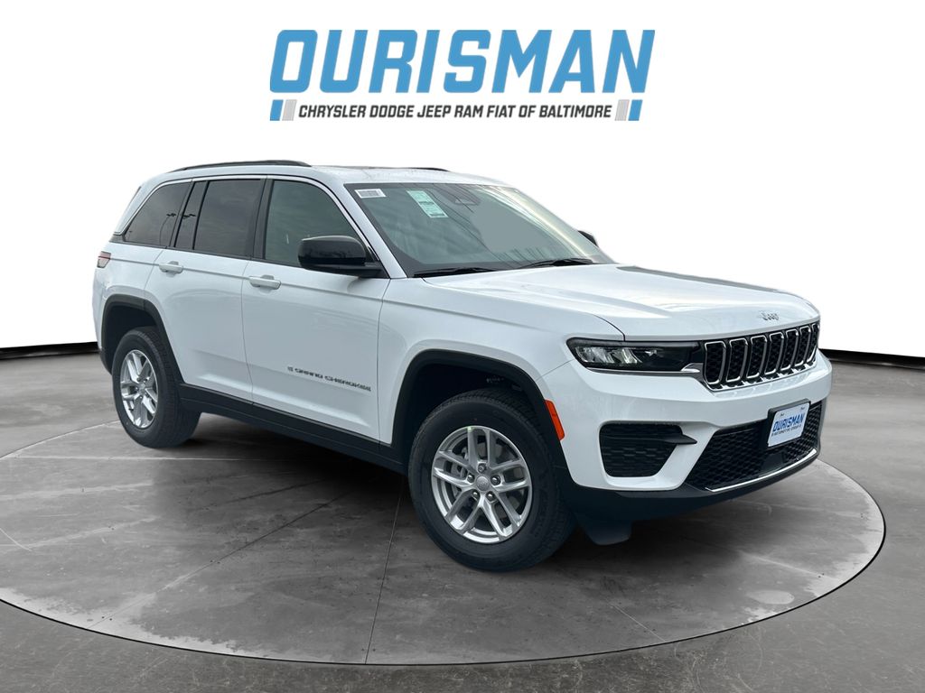 2025 Jeep Grand Cherokee Laredo's photo
