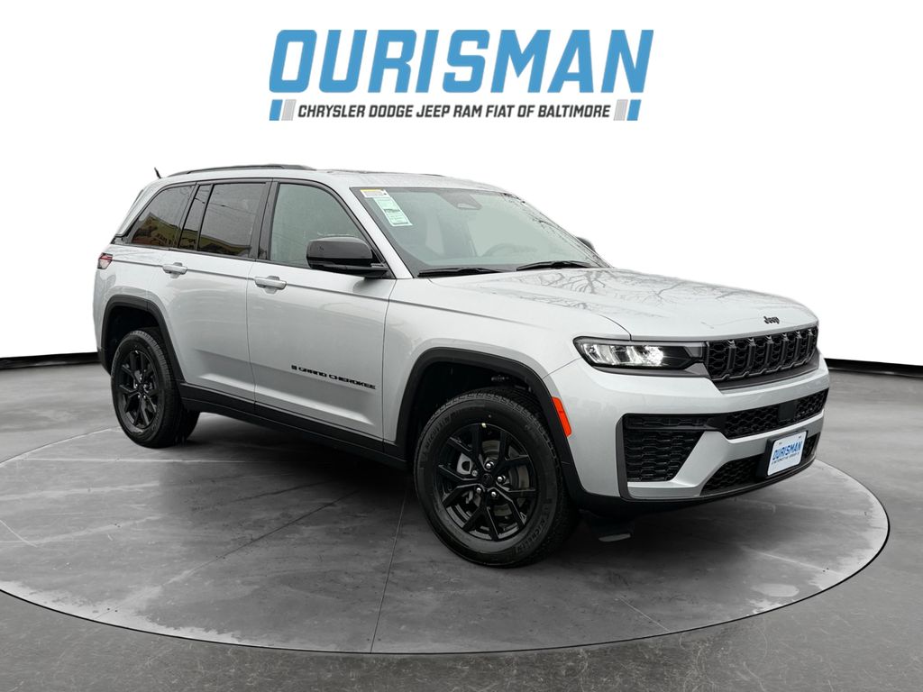 2026 Jeep Grand Cherokee Altitude's photo