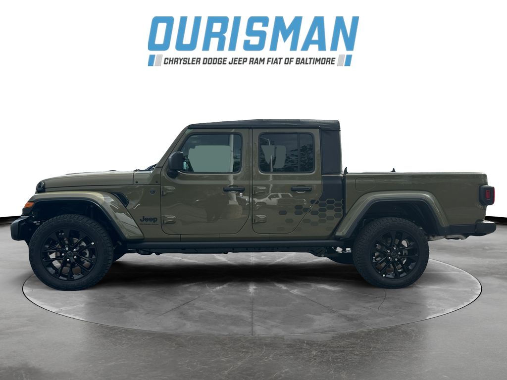 2025 Jeep Gladiator Sport photo 3