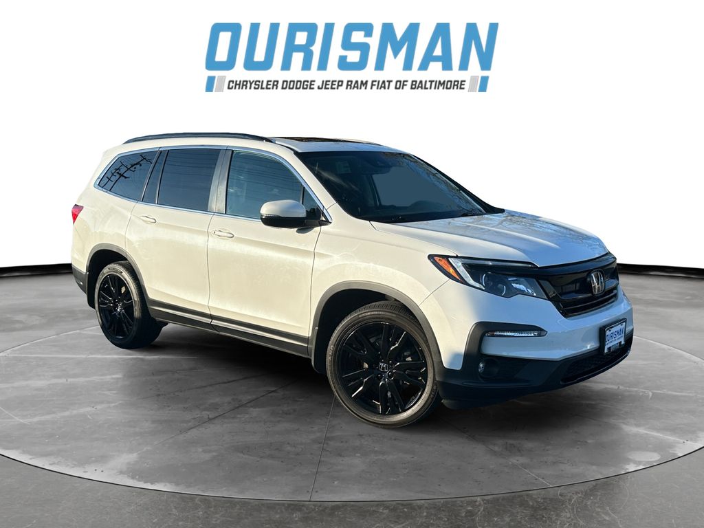 2022 Honda Pilot SE's photo