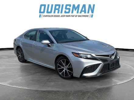 2023 Toyota Camry SE Sedan