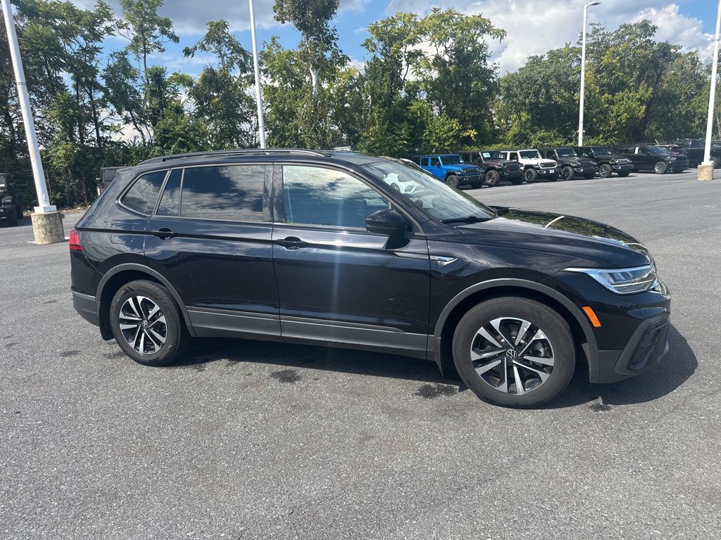 2023 Volkswagen Tiguan S photo 3