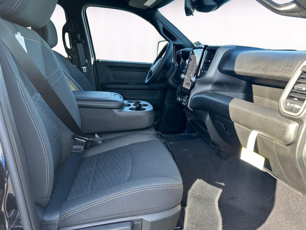 2025 RAM 2500 Tradesman - Photo 15