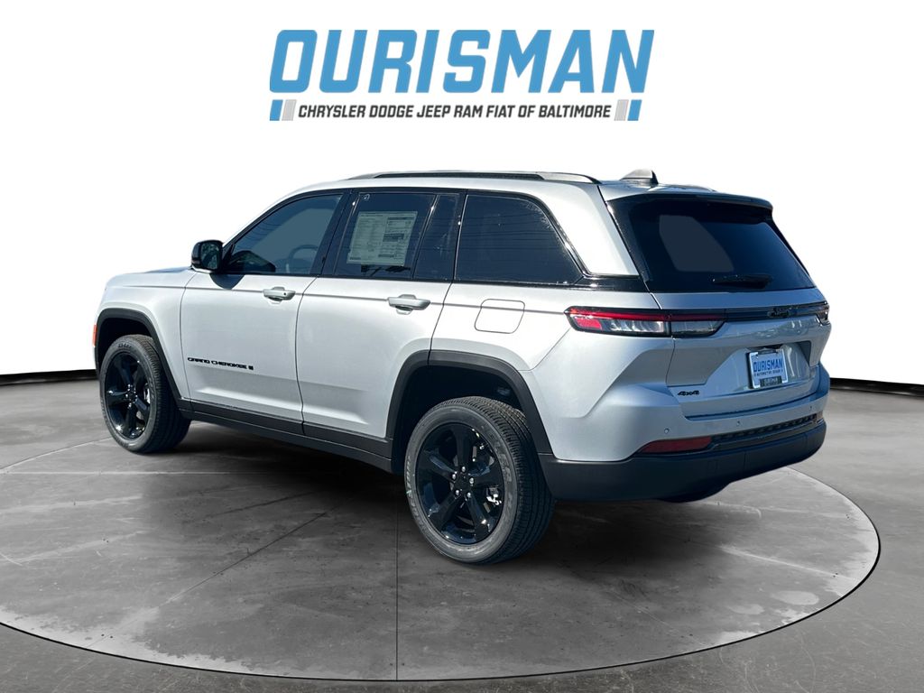 2025 Jeep Grand Cherokee Altitude X photo 4