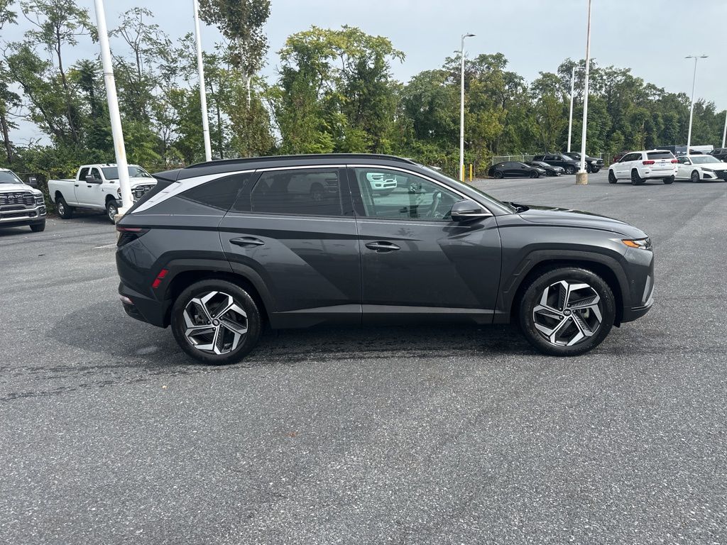 2022 Hyundai Tucson Limited photo 2