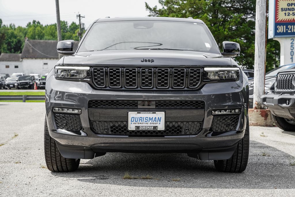 2025 Jeep Grand Cherokee L Summit Reserve photo 2