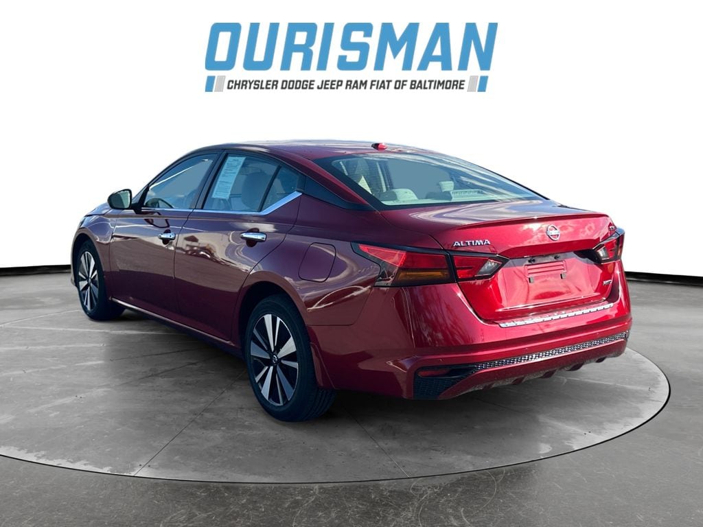 Used 2022 Nissan Altima 2.5 SV Sedan