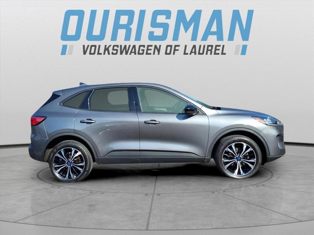 Used 2022 Ford Escape SE SUV