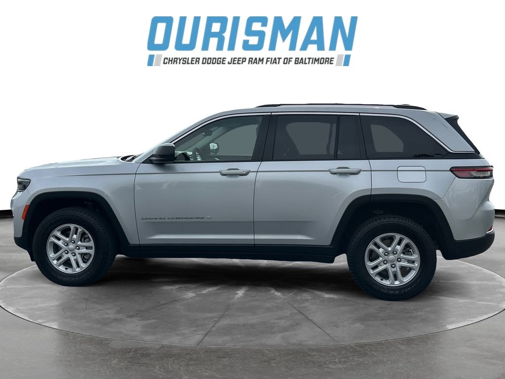 Used 2023 Jeep Grand Cherokee Laredo SUV