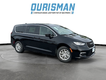 2026 Chrysler Pacifica Select Passenger Van