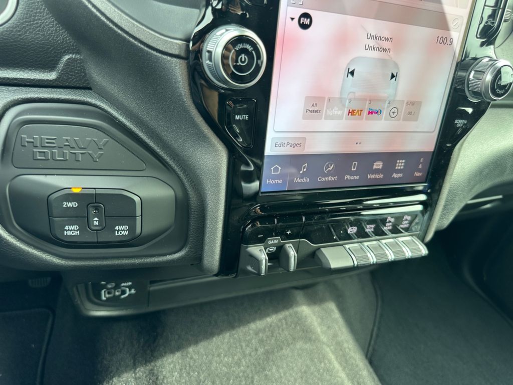 2025 RAM 2500 Tradesman - Photo 20