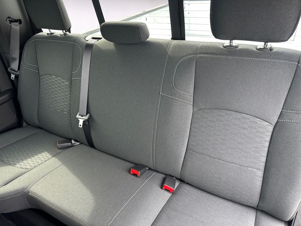 2025 RAM 2500 Tradesman - Photo 13