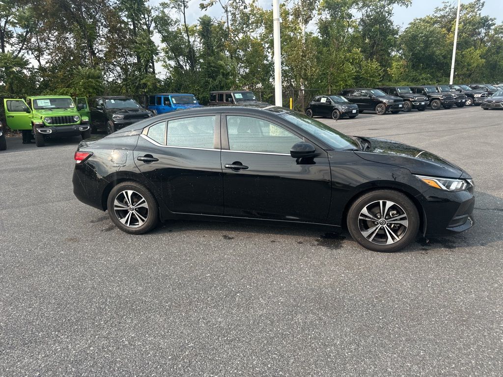 2022 Nissan Sentra SV photo 3