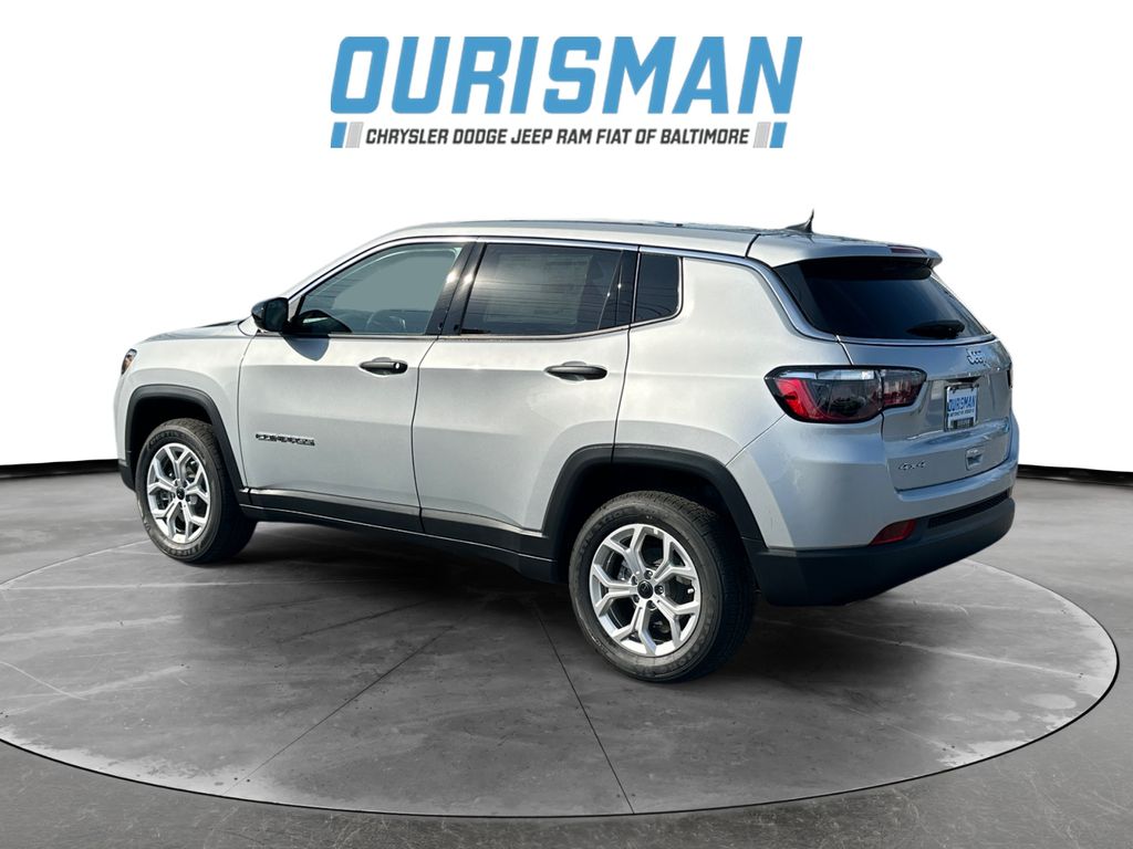 2025 Jeep Compass Sport photo 4