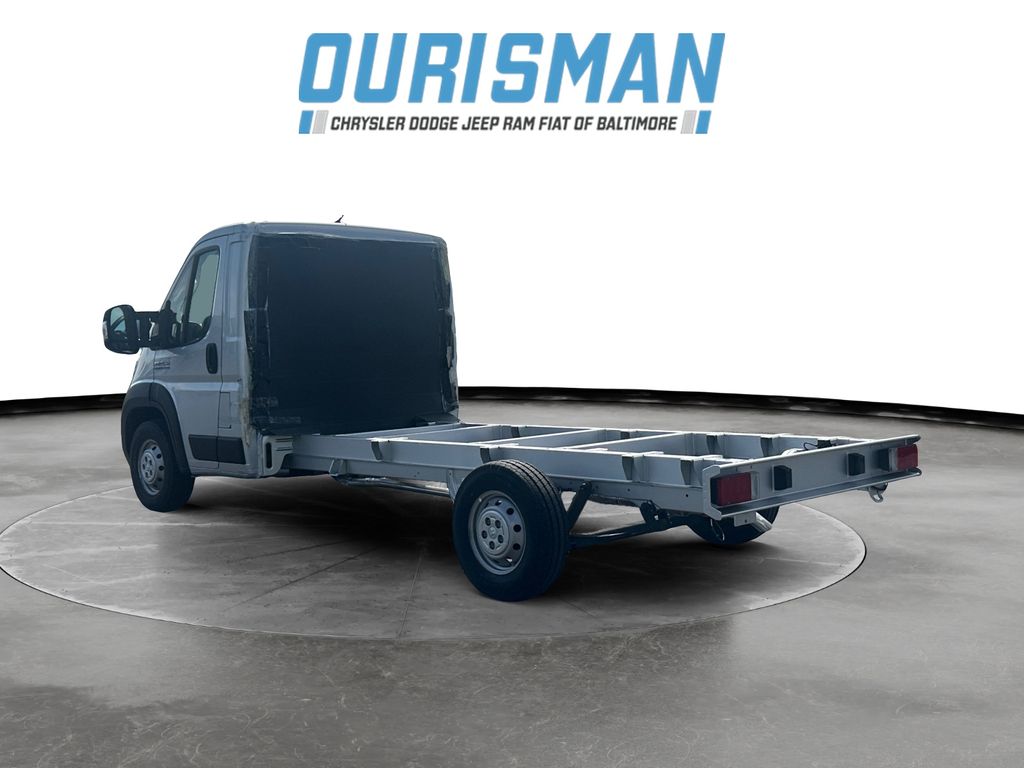 2023 Ram 3500 Cutaway photo 4