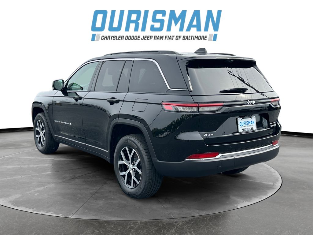2025 Jeep Grand Cherokee Limited photo 3