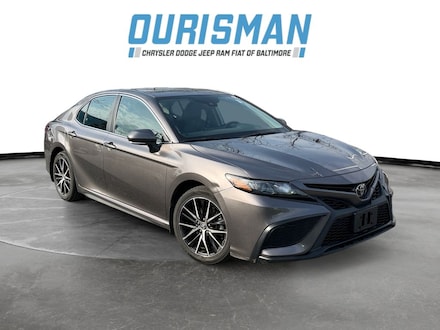 2023 Toyota Camry SE Sedan
