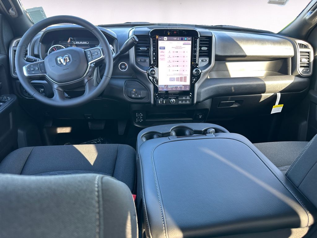2025 RAM 2500 Tradesman - Photo 10