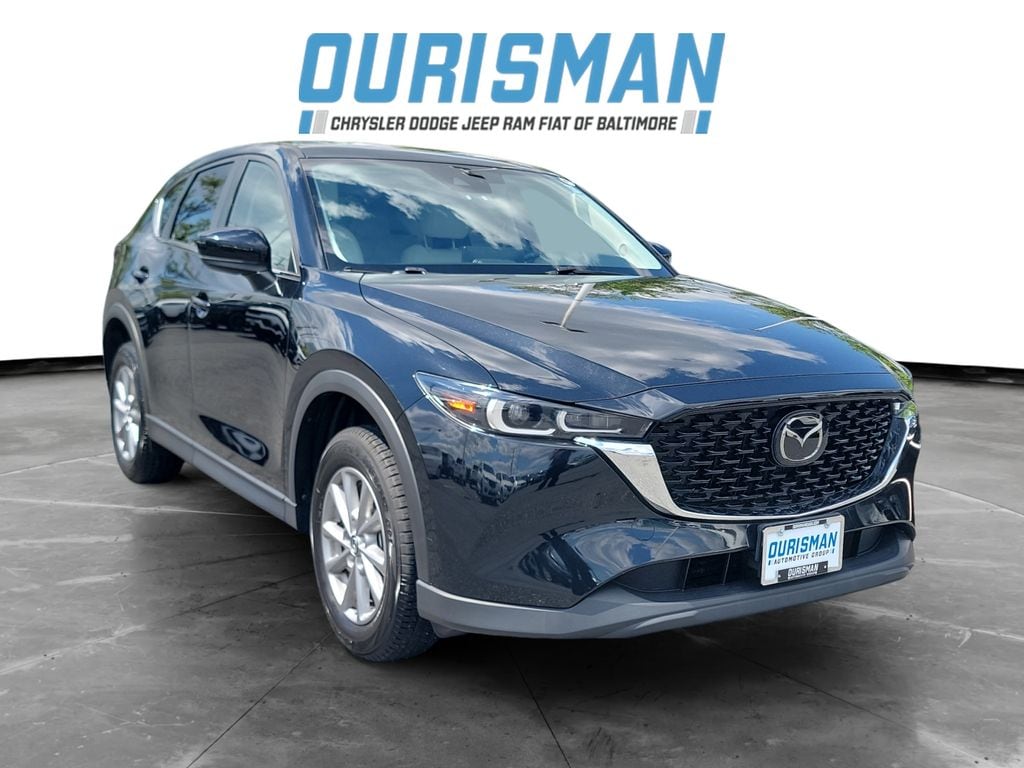 2023 Mazda CX-5 S Preferred package Auto AWD's photo