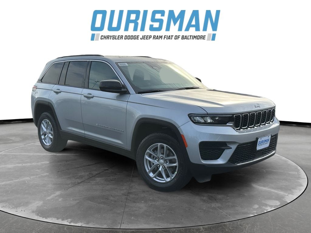 2025 Jeep Grand Cherokee Laredo's photo