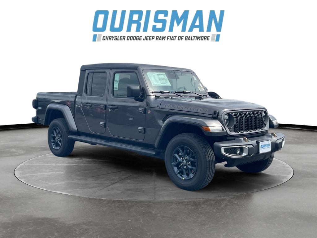 2026 Jeep Gladiator 85th Anniversary Edition Auto's photo
