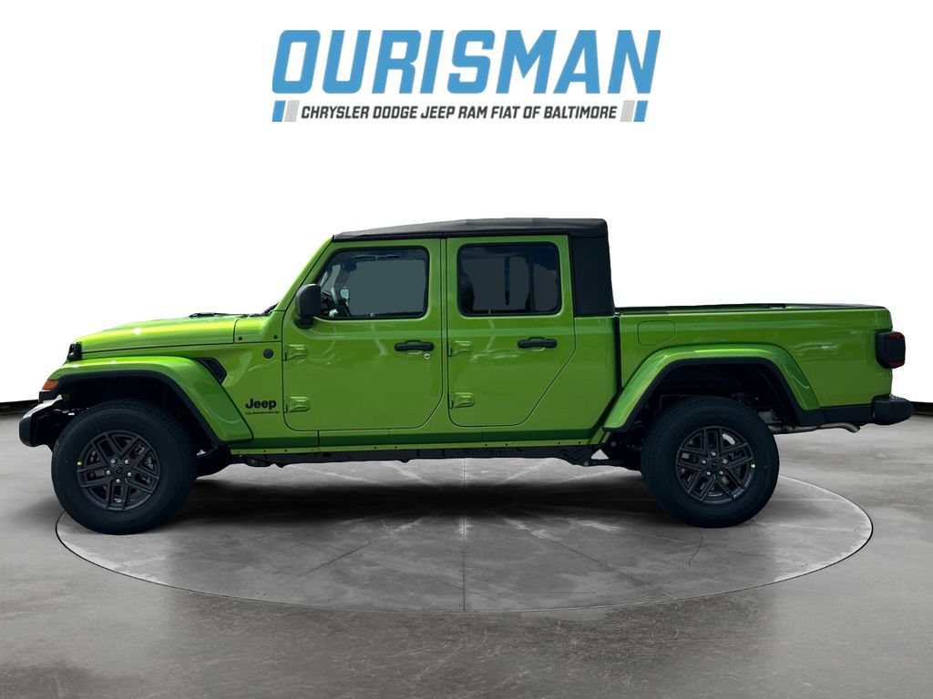 2025 Jeep Gladiator Sport S photo 3
