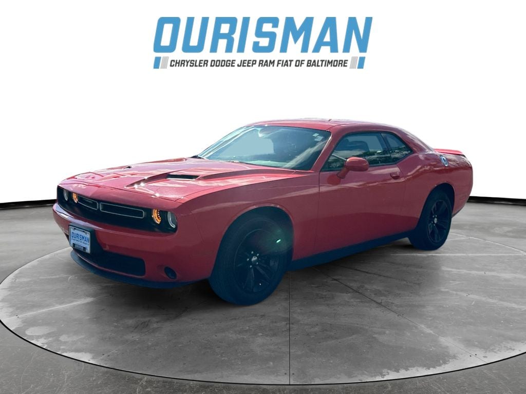 Used 2019 Dodge Challenger SXT Coupe