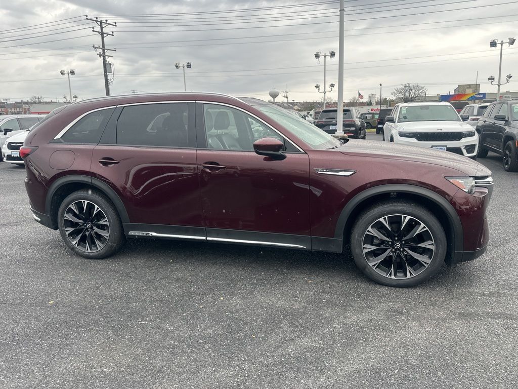 2024 Mazda CX-90 Plug-in Hybrid Premium Plus photo 4