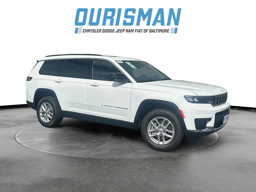 2025 Jeep Grand Cherokee L Laredo's photo
