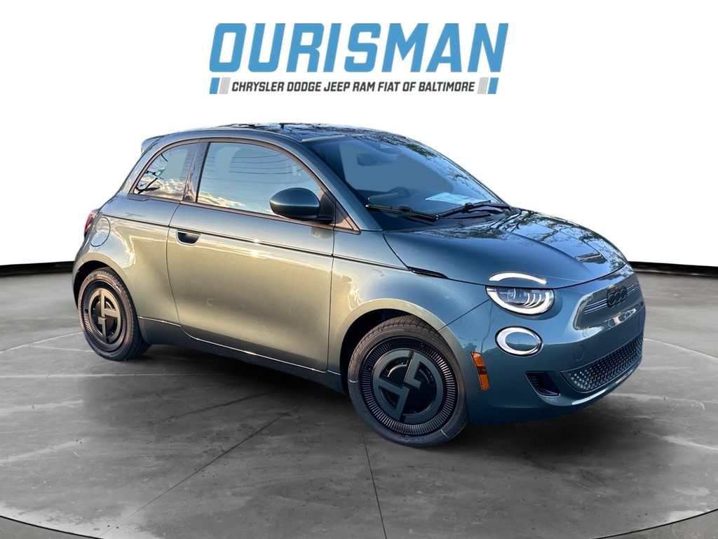 2025 FIAT 500e Base's photo