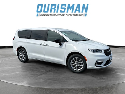 2025 Chrysler Pacifica SELECT AWD Passenger Van