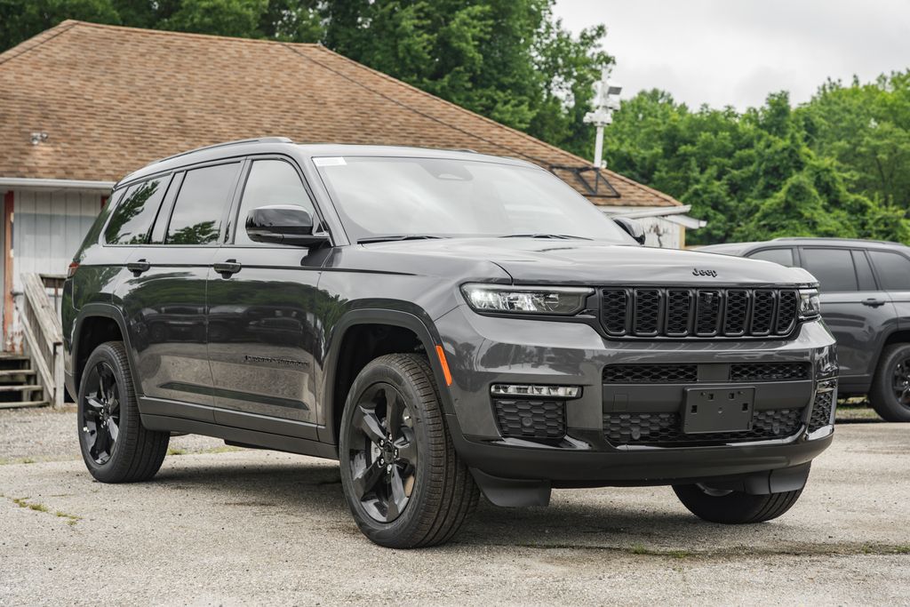 2025 Jeep Grand Cherokee L Limited's photo