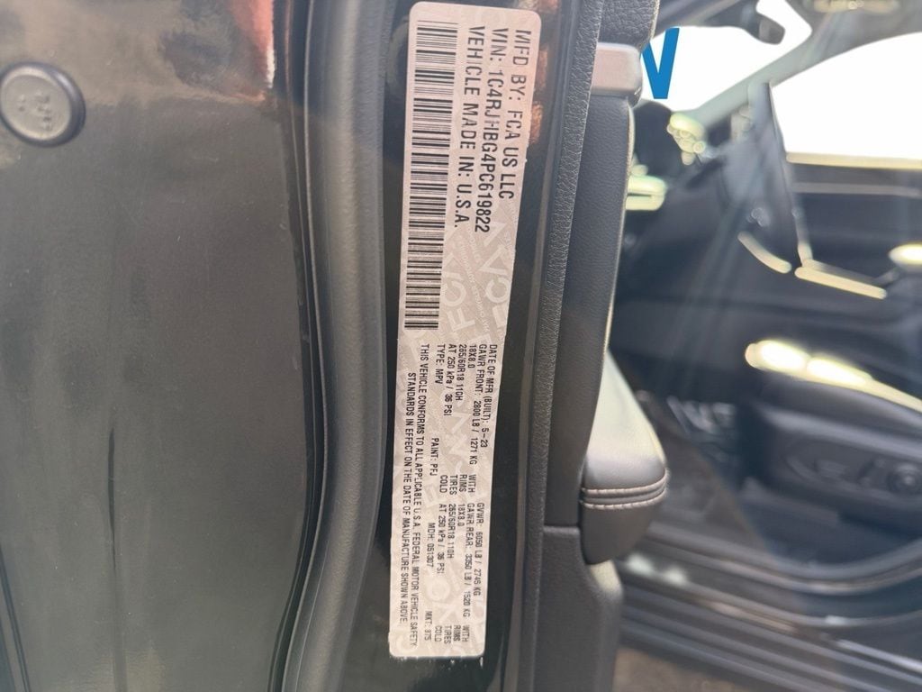 2023 Jeep Grand Cherokee Limited's photo