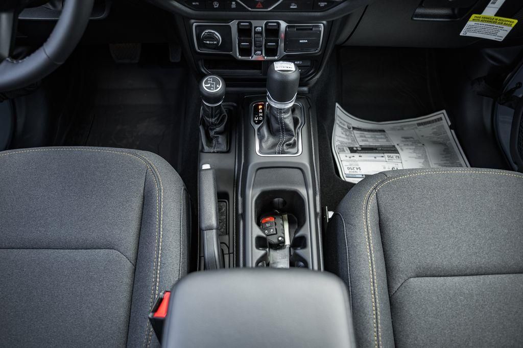 2025 Jeep Gladiator Sport S - Photo 29