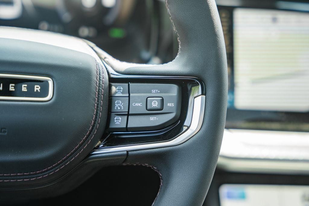 2025 Jeep Wagoneer S Limited - Photo 32