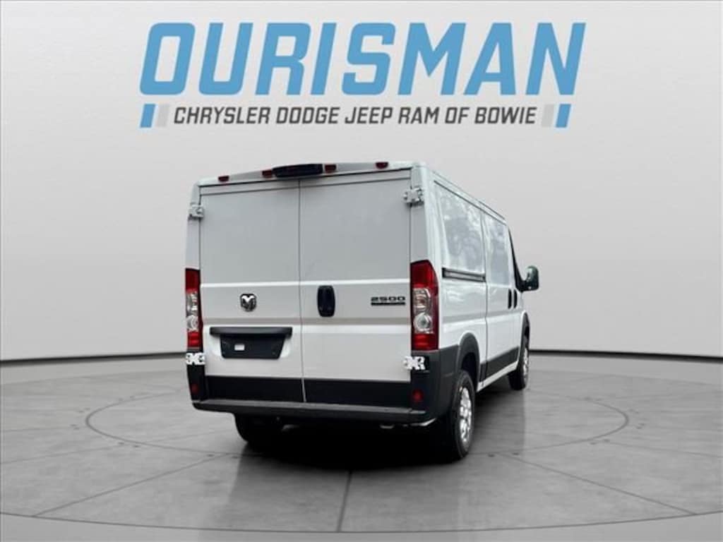 New 2025 Ram ProMaster PROMASTER 2500 SLT CARGO VAN LOW ROOF 136' WB Cargo Van
