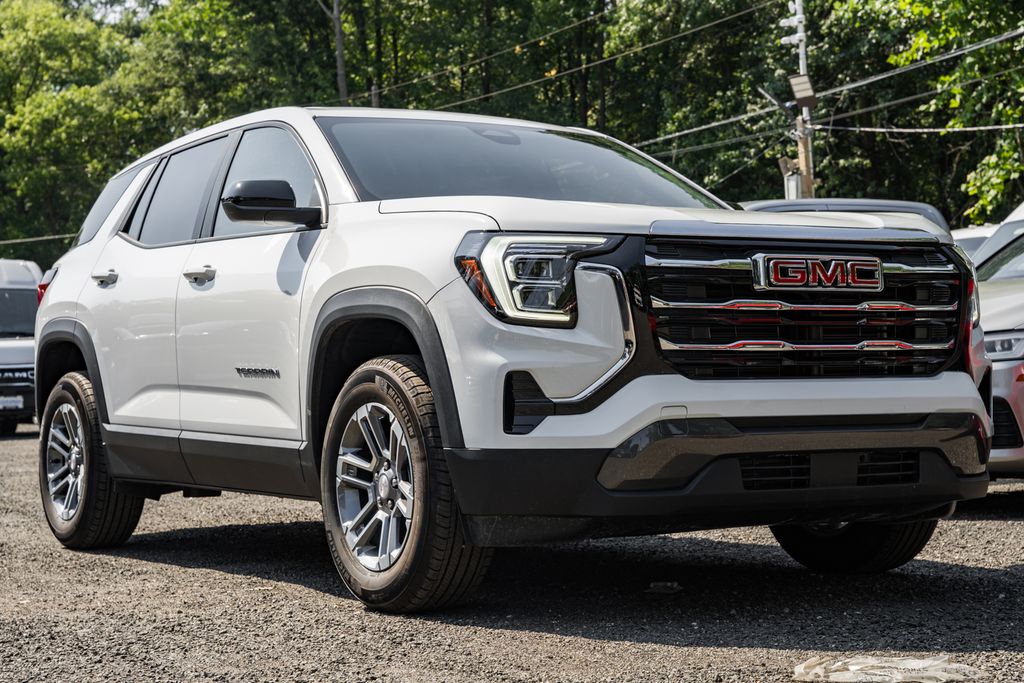2025 GMC Terrain Elevation's photo