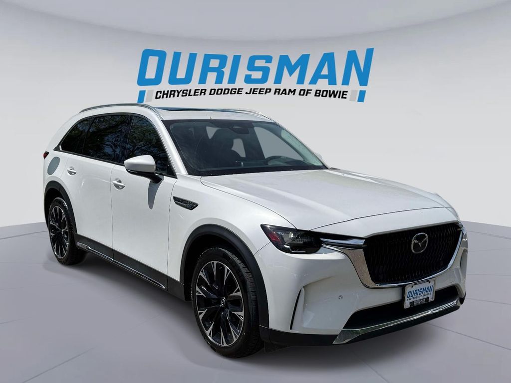 2024 Mazda CX-90 PHEV Premium Package's photo