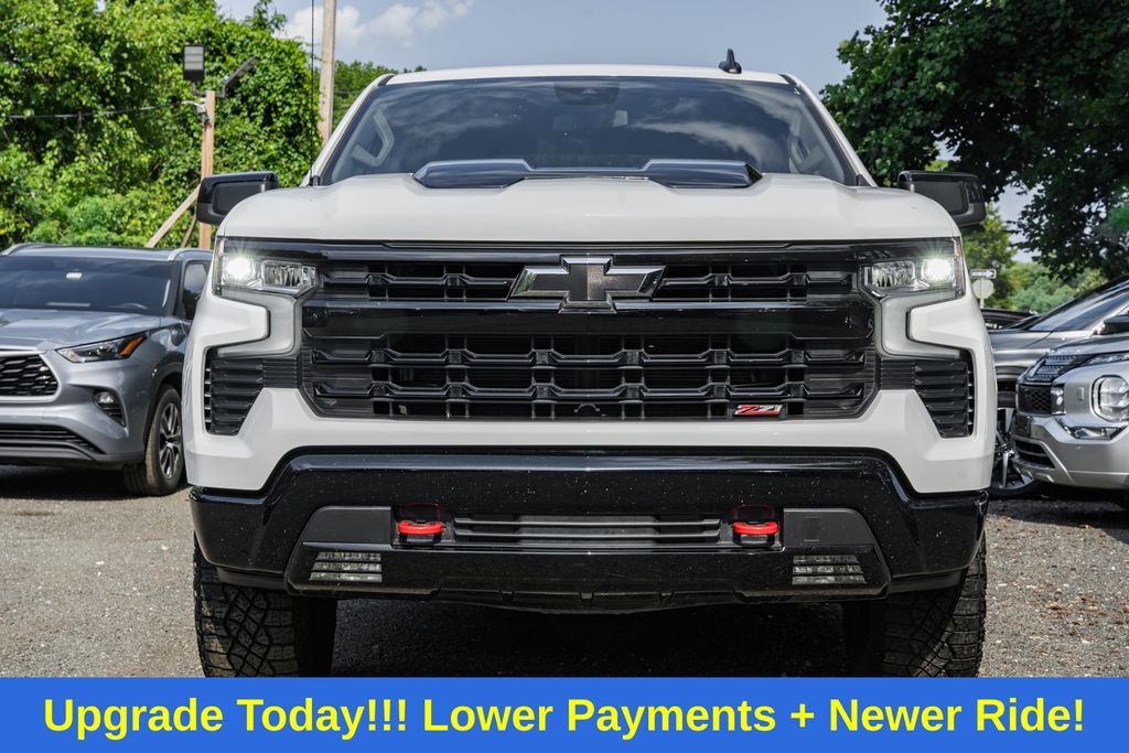 2024 Chevrolet Silverado 1500 LT Trail Boss photo 2