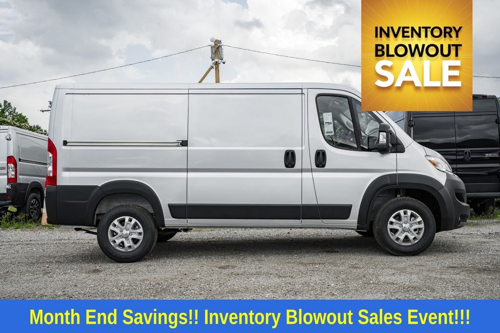 New 2025 Ram ProMaster PROMASTER 2500 SLT CARGO VAN LOW ROOF 136' WB Cargo Van