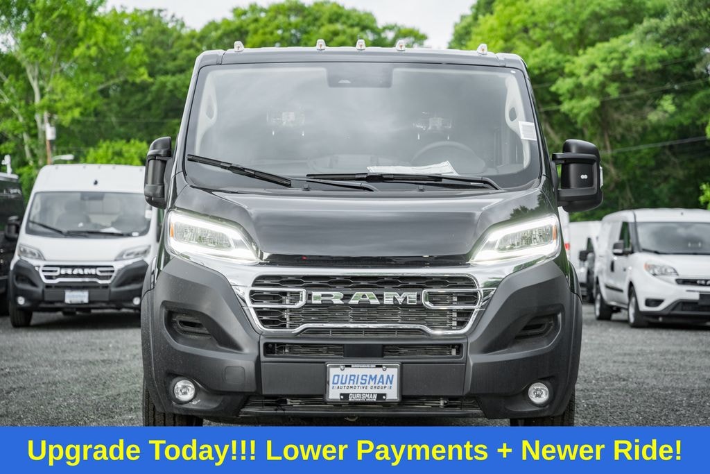 New 2025 Ram ProMaster PROMASTER 2500 SLT CARGO VAN LOW ROOF 136' WB Cargo Van