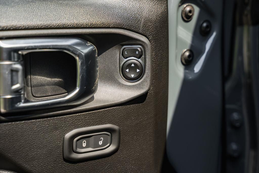 2025 Jeep Gladiator Sport S - Photo 39