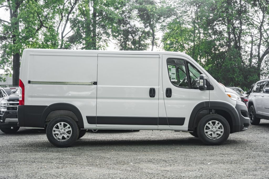 New 2025 Ram ProMaster PROMASTER 2500 SLT CARGO VAN LOW ROOF 136' WB Cargo Van