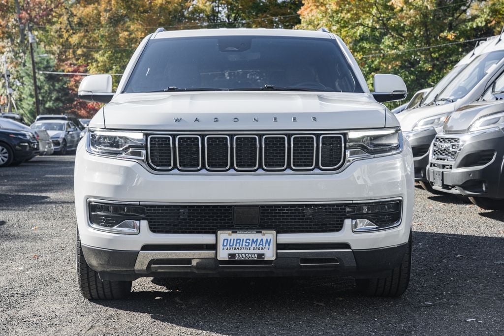 2022 Jeep Wagoneer Series III's photo