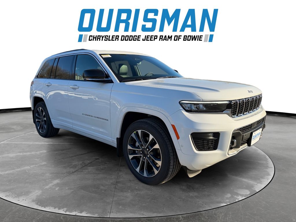 2025 Jeep Grand Cherokee Overland's photo